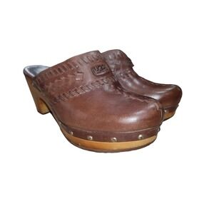 UGG Australia Womens Vivica Leather Wooden Clogs Mules Studded Shearling Toe 5 M